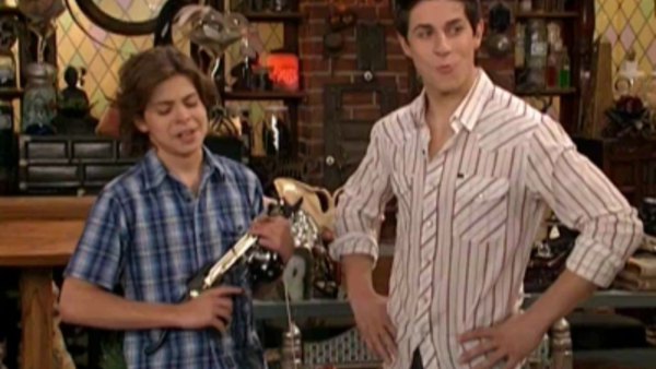 Watch Wizards Of Waverly Place Season 2 Episode 31