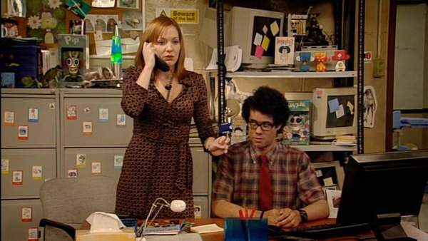 Watch It Crowd Series 4 Online