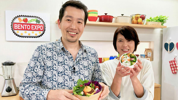 BENTO EXPO - S09E01 - Sweet Chili Chicken Tatsuta Bento & Curry Chicken Salad Sandwich