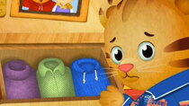 Daniel Tiger's Neighborhood - Episode 1 - No Red Sweater for Daniel