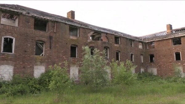 Entering the Unknown: Urban Exploring - S01E01 - Cheadle Royal Abandoned Hospital Asylum