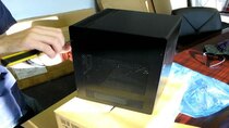 Linus Tech Tips - Episode 10 - Lian Li PC-Q07B mITX aluminum PC Case Unboxing