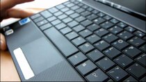 Linus Tech Tips - Episode 139 - ASUS EEE PC 1001P Black Netbook Unboxing & First Look