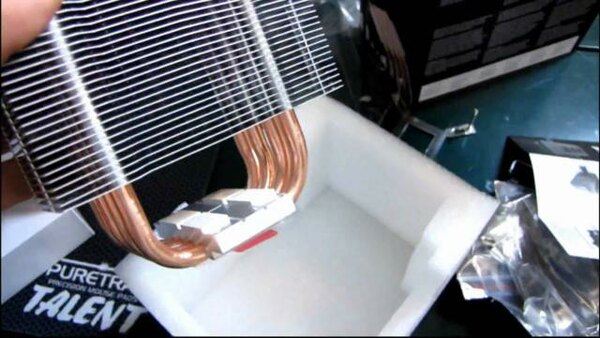Linus Tech Tips - S2010E236 - Corsair A70 High Performance CPU Dual 120mm Fan Air Cooler Unboxing & First Look