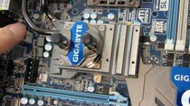 Linus Tech Tips - Episode 260 - Gigabyte X58A-UD9 SLI XL-ATX Gaming Motherboard Unboxing & First...