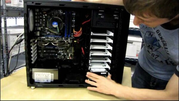 Linus Tech Tips - S2010E305 - NCIX PC Vesta i3 3050 $899.99 Value Gaming System First Look & Silence Evaluation
