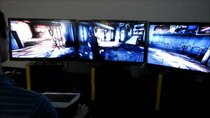 Linus Tech Tips - Episode 388 - MSI Radeon HD 6870 Batman Arkham Asylum With AMD Eyefinity on...