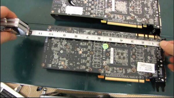 Linus Tech Tips - S2010E416 - NVIDIA GeForce GTX 580 Measurement & Length Comparison