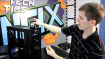 Linus Tech Tips - Episode 92 - Corsair Obsidian  650D Gaming Case Unboxing & First Look