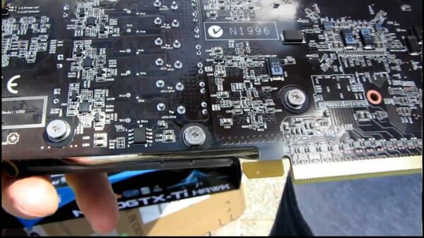 Linus Tech Tips - S2011E172 - MSI GTX 560 Ti Hawk Fermi Gaming Video Card Unboxing & First Look