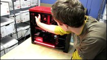 Linus Tech Tips - Episode 206 - NCIX PC Vesta A1 Special Edition All AMD Gaming Rig Showcase