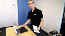 Linus Tech Tips - Episode 245 - Splitfish FragFX Shark PS3 & Computer Controller Unboxing & First...