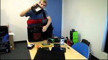 Linus Tech Tips - Episode 291 - Thermaltake TT eSports Battle Dragon LAN Bag Unboxing & First...