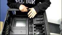 Linus Tech Tips - Episode 334 - Corsair Carbide 400R Gaming Case Unboxing & First Look
