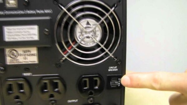 Linus Tech Tips - S2012E150 - Opti-UPS DS1500B Durable Series Uninterruptible Power Supply Unboxing & First Look