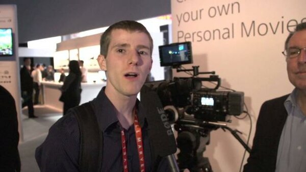 Linus Tech Tips - S2013E25 - Sony 4K Camcorders - Everything from Entry Level to Pro - CES 2013