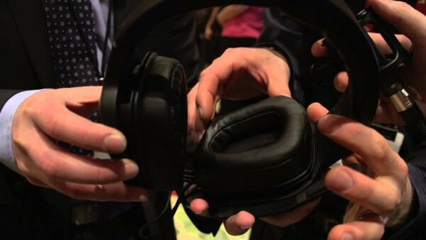 Linus Tech Tips - S2013E28 - Mionix Booth with Peter Nygren - New Headset Coming Soon - CES 2013