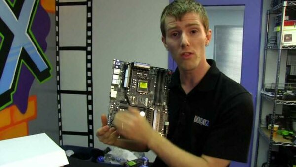 Linus Tech Tips - S2013E193 - Gigabyte Z77X-UP5 TH Dual Thunderbolt Motherboard Unboxing