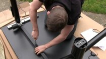 Linus Tech Tips - Episode 210 - Vertdesk Unboxing & Build Guide