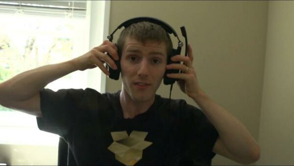 Linus Tech Tips - S2013E214 - Sennheiser PC350 Special Edition Gaming Headset Unboxing & Overview