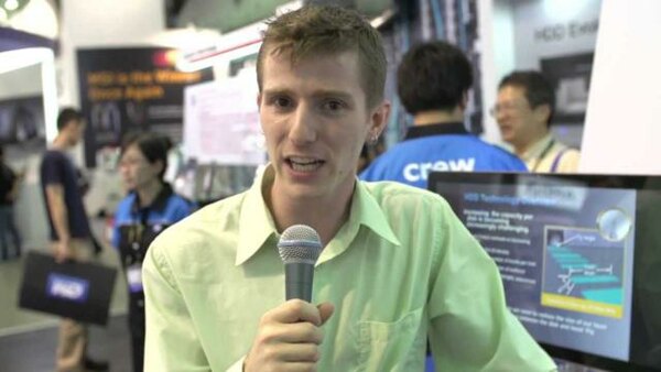 Linus Tech Tips - S2013E288 - WD at Computex 2013 Booth Tour Day 4 - Black Performance Drives, Blue 