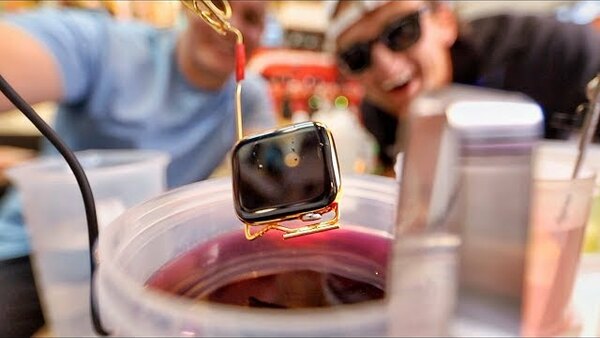 Casey Neistat Vlog - S2019E23 - Dipping an APPLE WATCH in PURE GOLD!!
