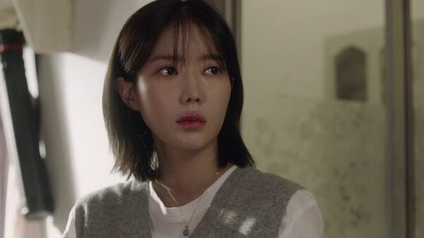 When I Was the Most Beautiful - S01E03 - Jin Meets Ye Ji's Aunt