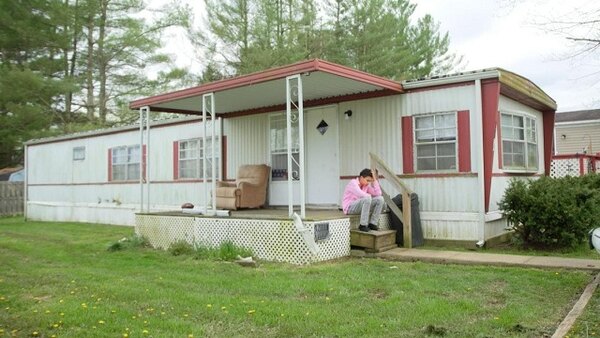 Frontline - S2020E18 - Growing Up Poor in America