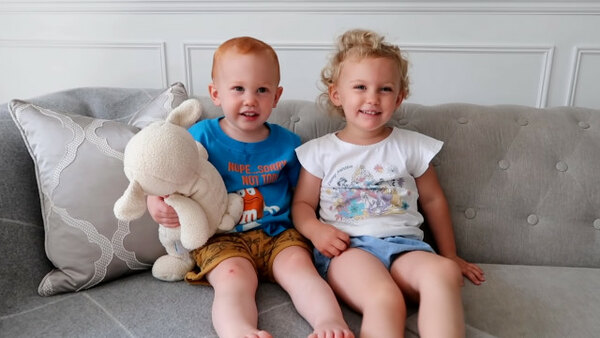 SacconeJolys - S11E37 - MAKING CHANGES TO OUR HOUSE!