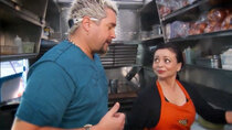 Diners, Drive-ins and Dives - Episode 4 - Fun in the Sun