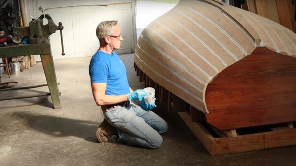 The Art Of Boat Building - S02E32 - How To Seal And Pay The Hull Seams