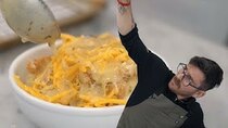 julien solomita - Episode 35 - i made a diy kfc famous bowl