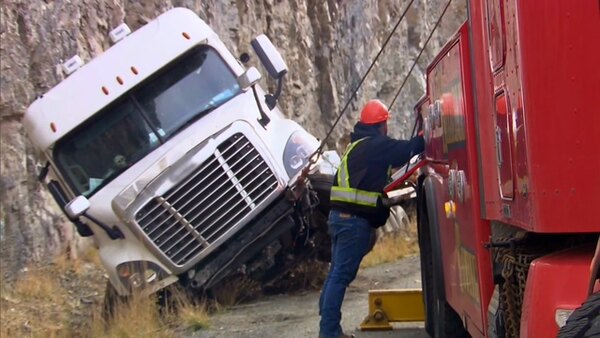 Highway Thru Hell - S09E09 - Blown Away