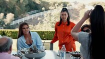 Keeping Up with the Kardashians - Episode 8 - Love Lockdown