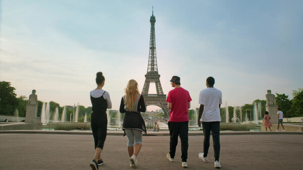 Find Me in Paris - S03E23 - No Dance Today