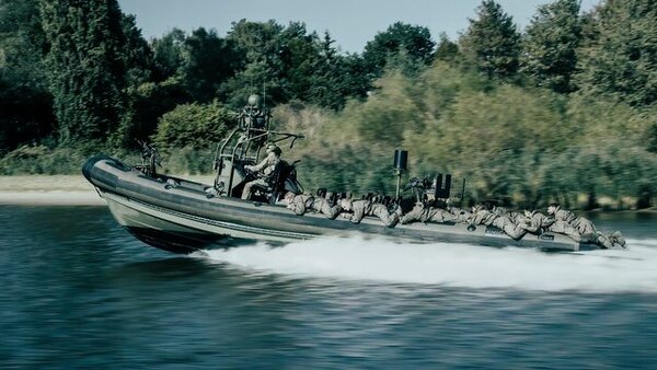 Kamp Van Koningsbrugge - S01E04 - Boating School