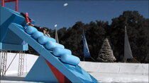 Wipeout (US) - Episode 7 - Winter Wipeout: That Snow Way to Fall Down