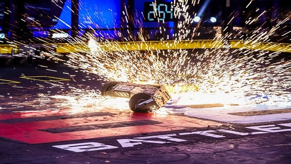 BattleBots - S05E06 - Battle of the Undefeated