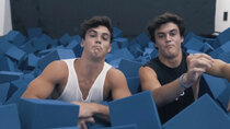 Dolan Twins - Episode 147 - GUESS WHOSE BODY PART