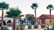 House Hunters: Comedians on Couches - Episode 2 - Comics Watch House Hunters: A Desert Oasis in Joshua Tree