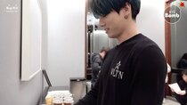 BANGTAN BOMB - Episode 62 - Spelling with Water Bottles