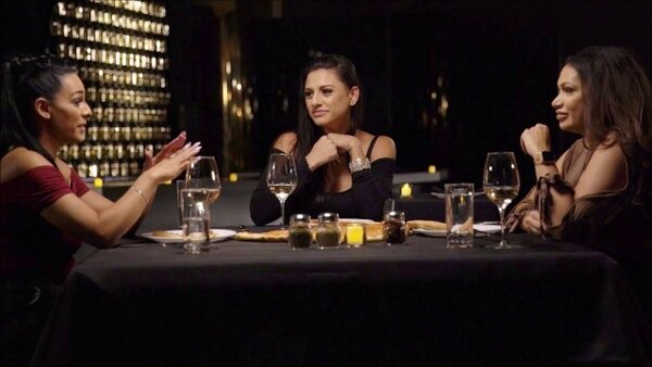 WWE Table For 3 - S05E02 - Superstar Wives