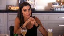 The Real Housewives of Orange County - Episode 1 - Fancy Pants is Back