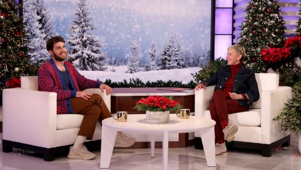 The Ellen DeGeneres Show - S19E54 - Day 4 of 12 Days of Giveaways with Ben Platt