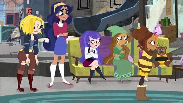 DC Super Hero Girls Season 2 Episode 10