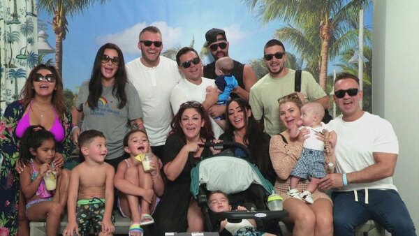 Jersey Shore Family Vacation - S05E12 - The Lie Detector Test