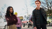 Riverdale - Episode 15 - Chapter One Hundred and Ten: Things That Go Bump in the Night