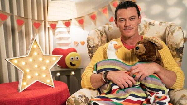 CBeebies Bedtime Stories - S2019E12 - Luke Evans - I Love You Already