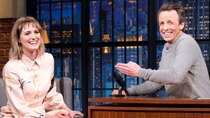 Late Night with Seth Meyers - Episode 72 - Taylor Schilling, Chris Redd
