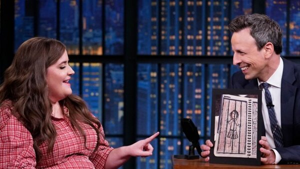 Late Night with Seth Meyers - S06E104 - Aidy Bryant, John Waters, Senator Michael Bennet